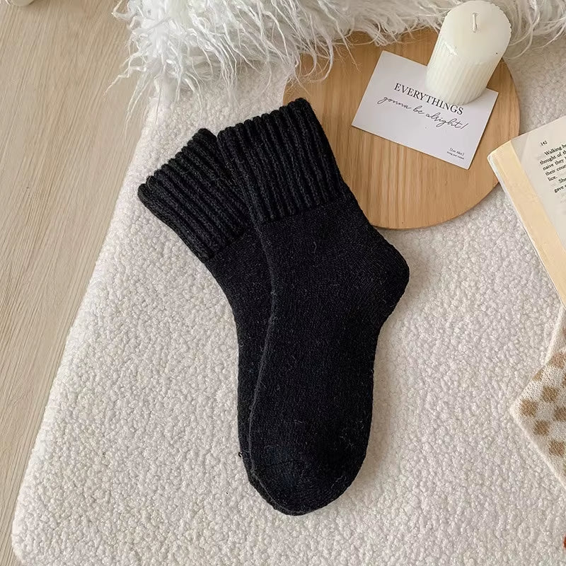 1 Pairs Winter Thickened Wool Socks Women’S Breathable Comfortable Plush Low Tube Snow Socks Korean Simple Warm Cashmere Socks